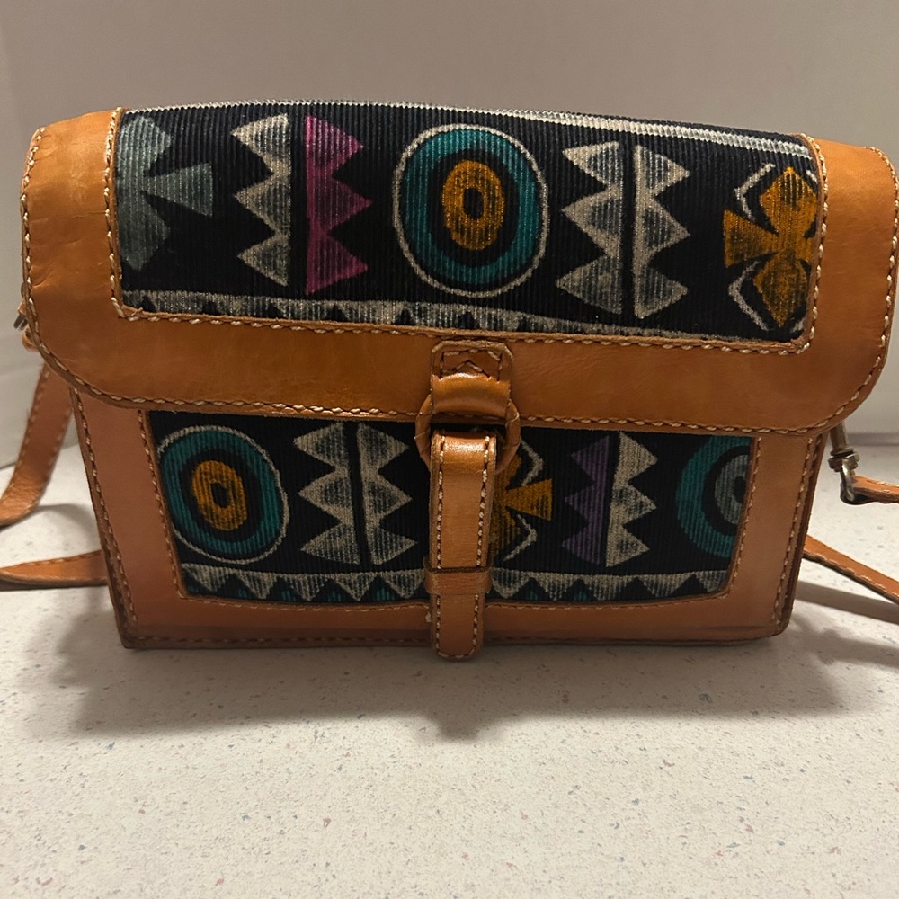 👛 Southwestern Patterned Leather Crossbody Bag